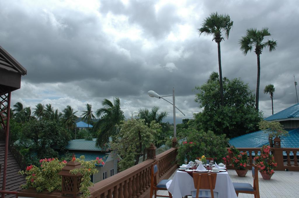 Emerald Land Hotel Mandalay Dış mekan fotoğraf