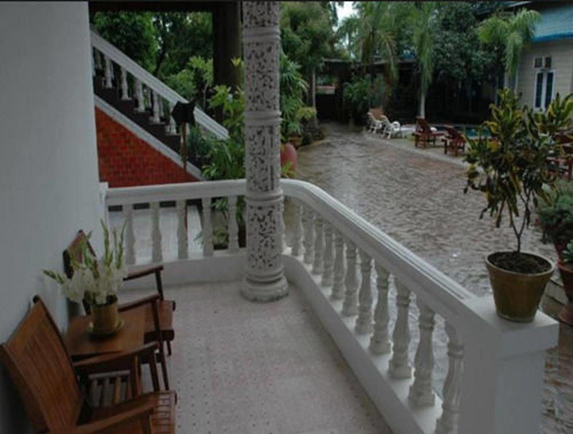 Emerald Land Hotel Mandalay Dış mekan fotoğraf